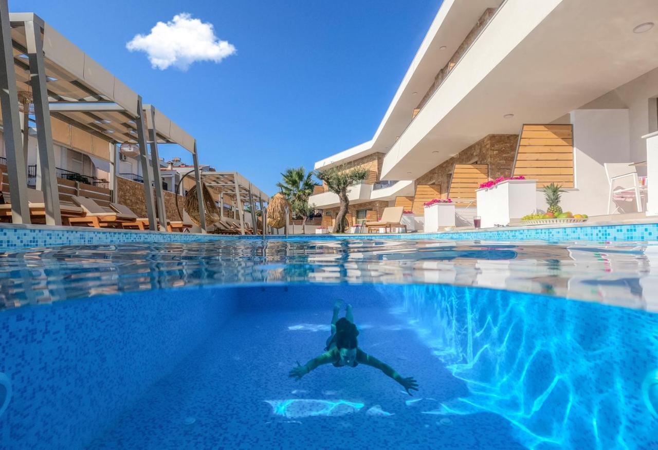 Imagine Luxury Suites Nikiti  Exterior foto