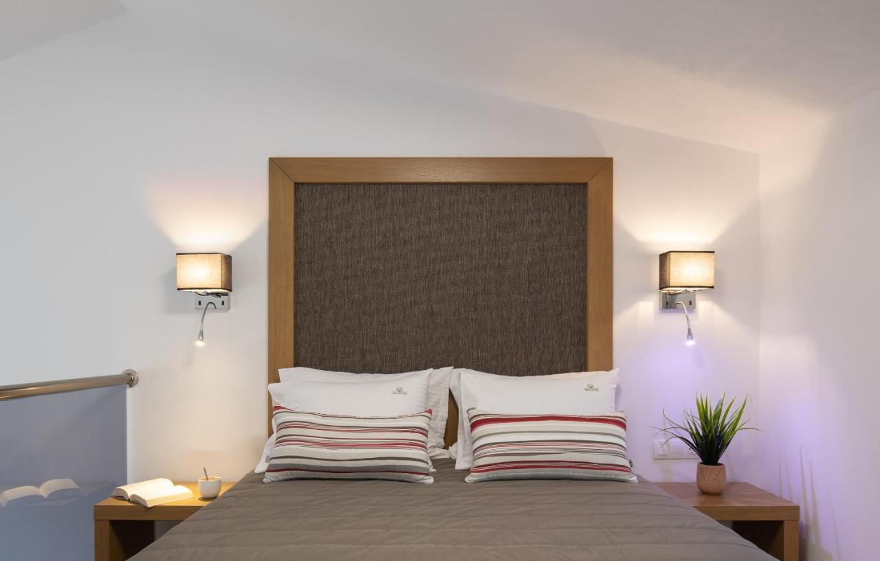 Imagine Luxury Suites Nikiti  Exterior foto
